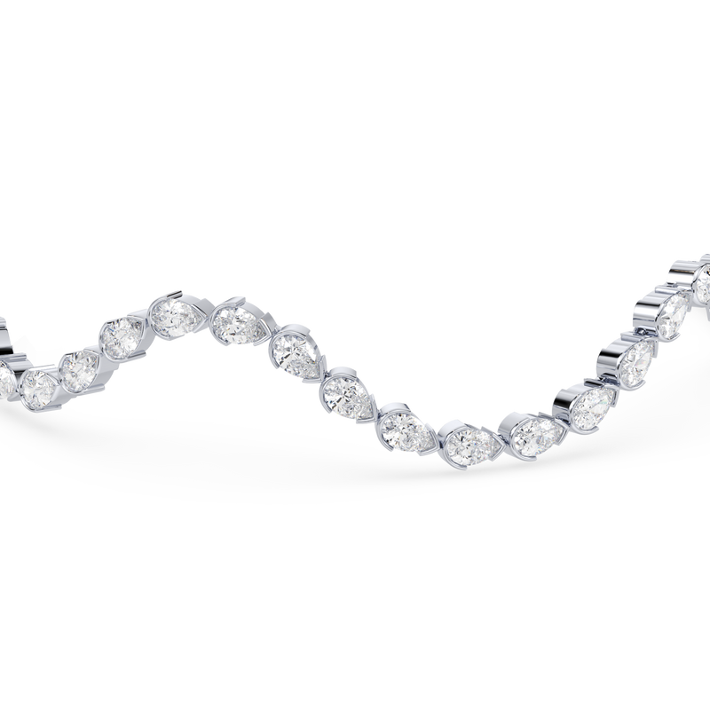Close-up of the bracelet's Signature Tiger Clasp in 14K white gold.

