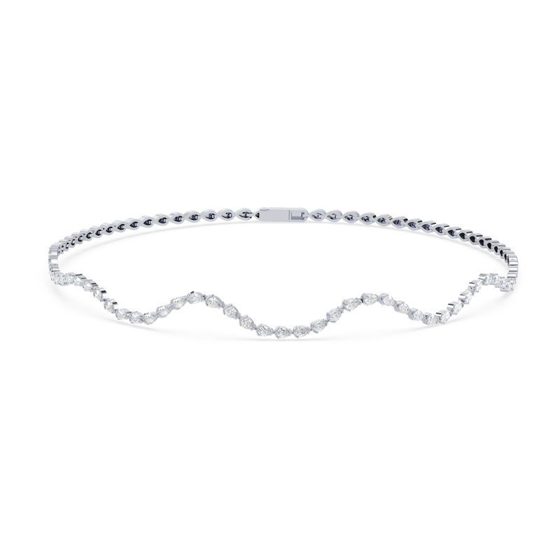 Side profile highlighting the half-bezel settings and pear-shaped lab-grown diamonds.

14k white gold