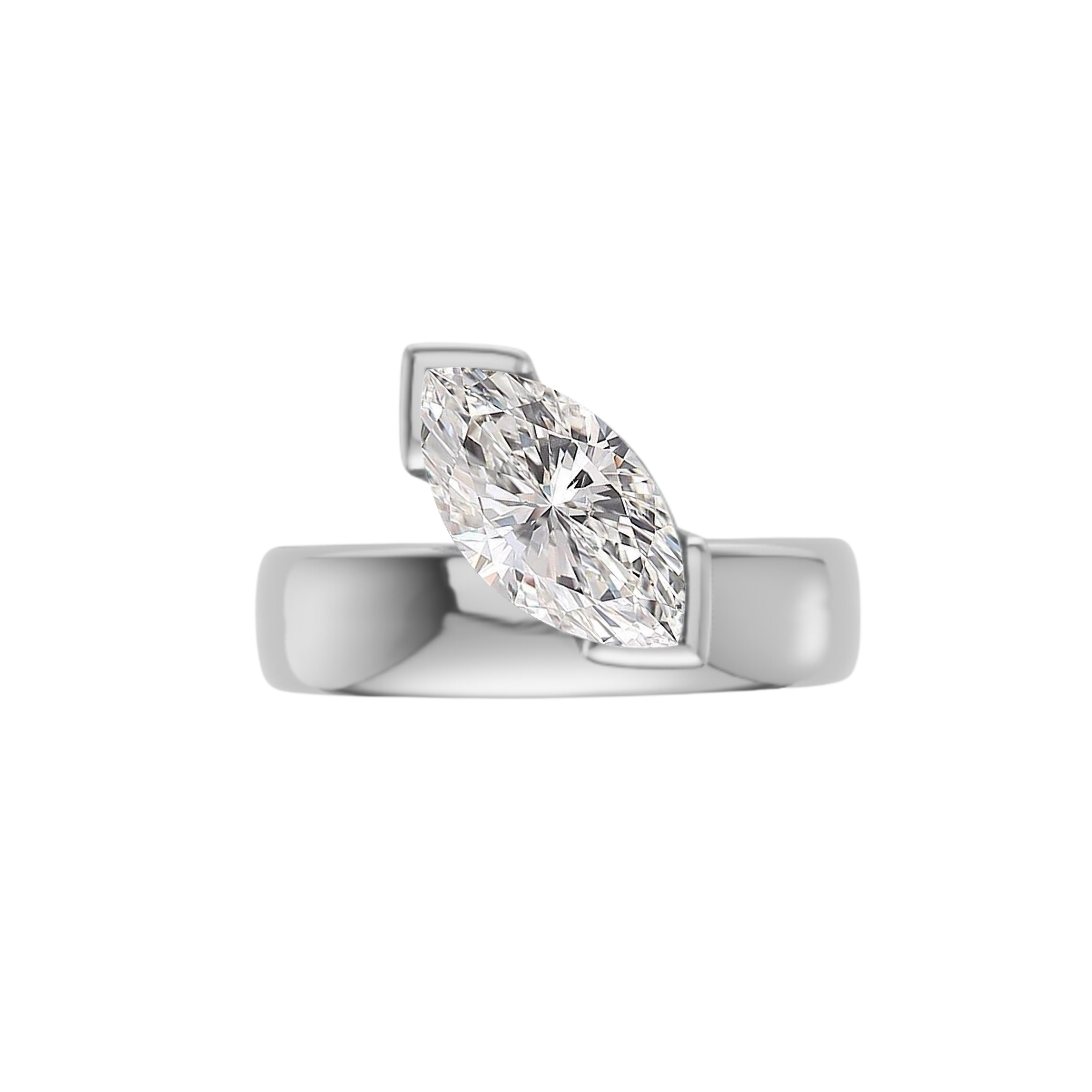 Muse 18K White 1.35 CT Lab Marquise Diamond Ring Size 7.0